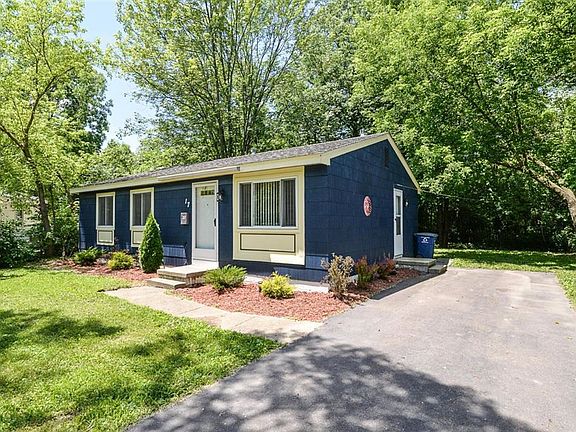 2nd image of 17 Englewood Ct