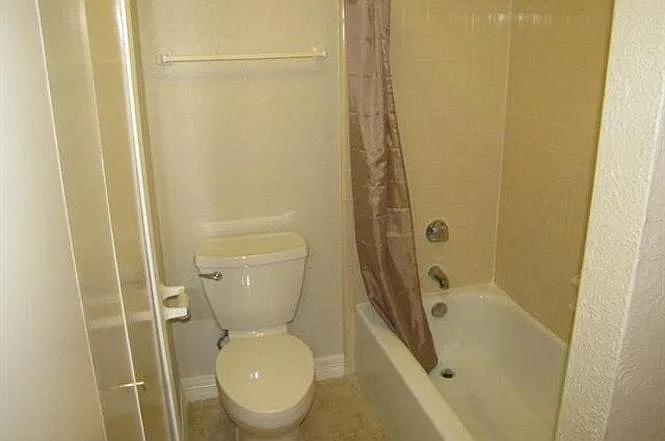 1518 Gelene Ct — Photo 10
