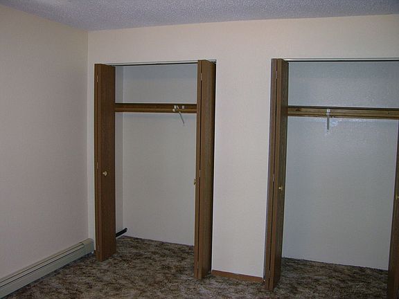 2nd image of 1532 Northway Dr #32-103