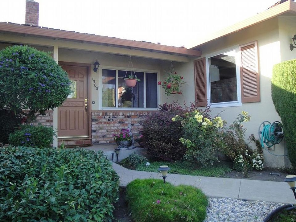 1st image of 1308 Rosalie Dr
