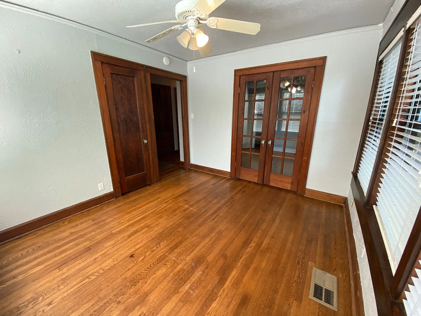 2830 San Gabriel Street — Photo 4