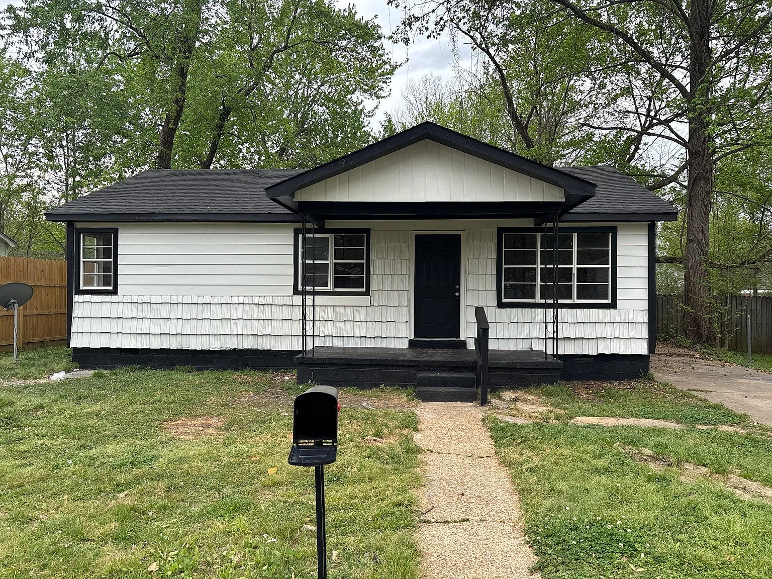 959 Norris St, Brownsville TN - Unit 1 — Photo 1