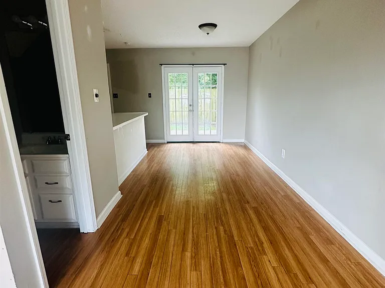 309 W Sallier St #D — Photo 3