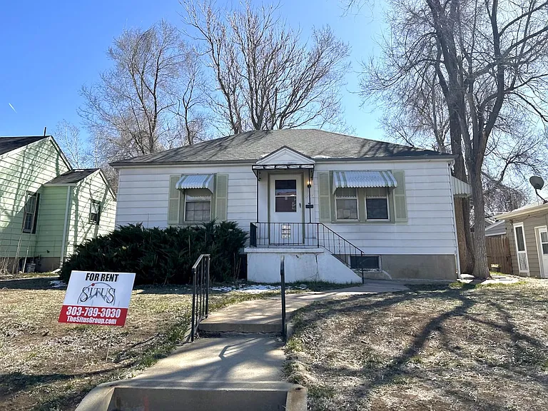 2410 S Williams St — Photo 1