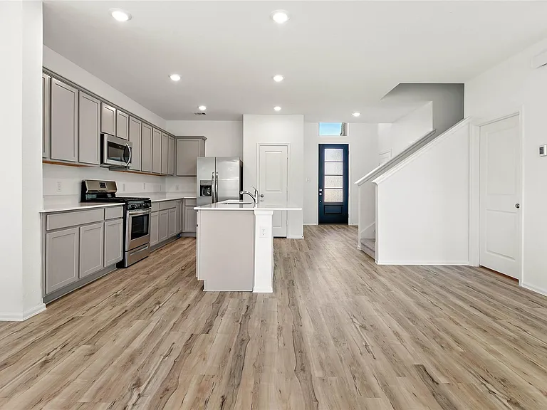 7594 Angels Landing Ln — Photo 6