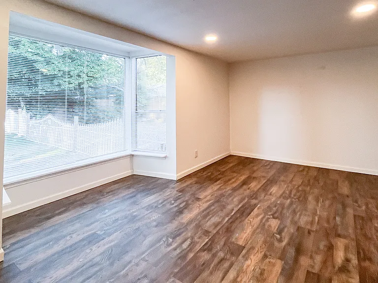 5805 228th St SW — Photo 9