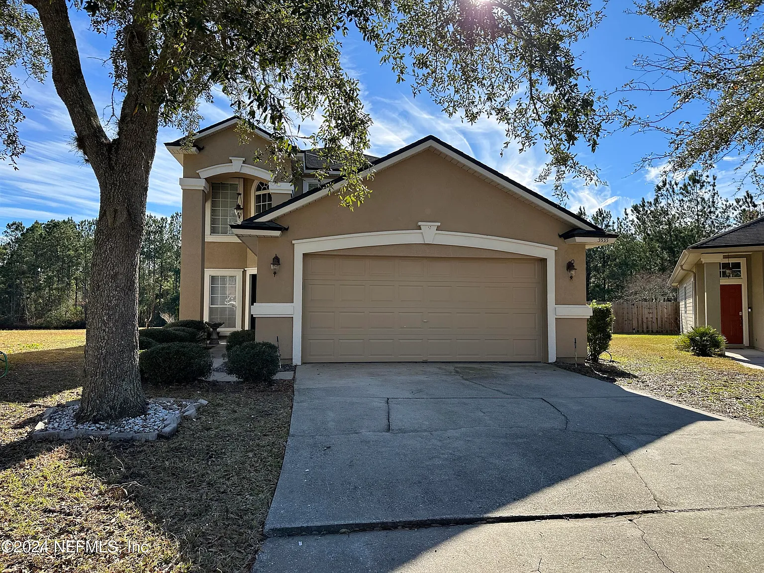 4 bed, 2.5 bath, 1938 sqft, $1,850 — Photo 2