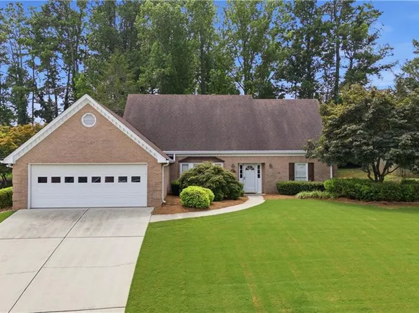 345 N Farm Dr, Alpharetta, GA 30004
