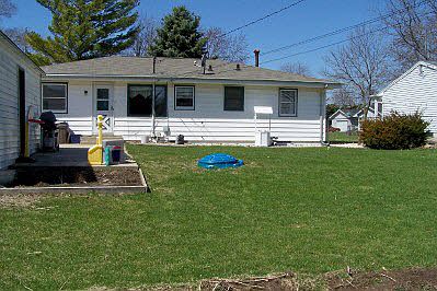 2nd image of 2043 Masters St