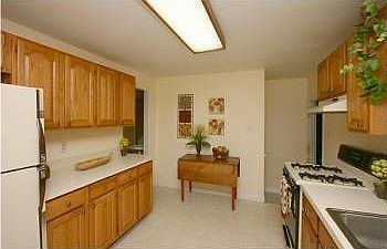 1st image of 16 Woodland Dr