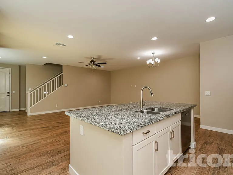 9322 E Solina Ave — Photo 3