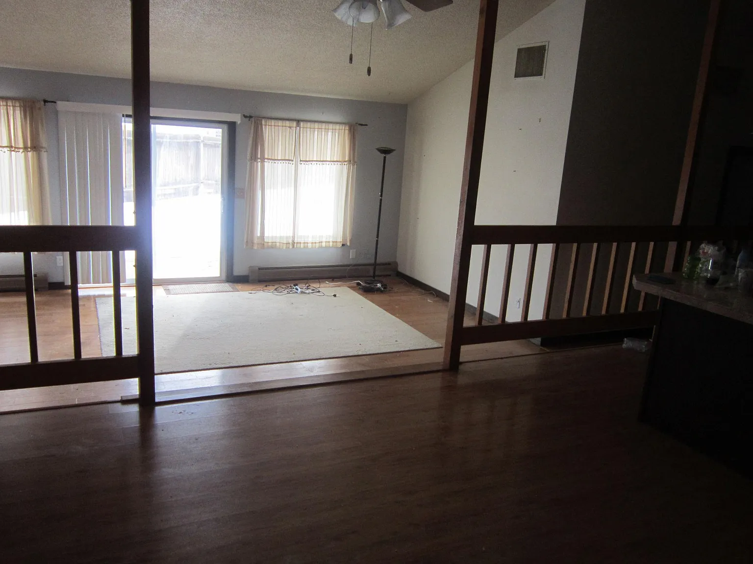 3 bed, 1408 sqft, $3,000 — Photo 4