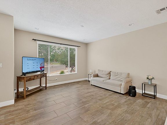 5th image of 6306 Vista Del Bosque Dr NW