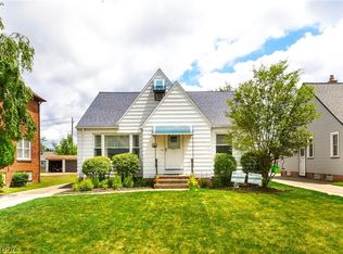 1381 Sunset Rd, Mayfield Heights, OH 44124