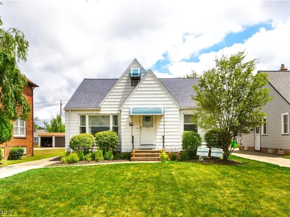 1381 Sunset Rd, Mayfield Heights, OH 44124