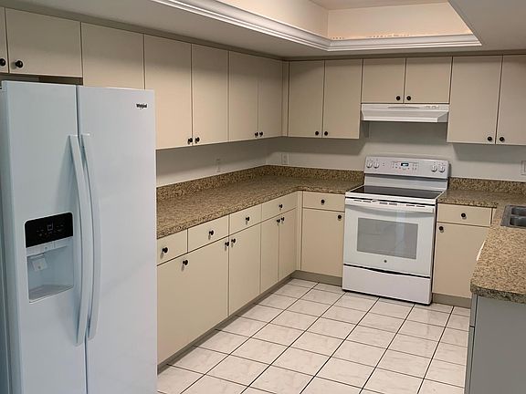 5th image of 5591 Cynthia Ln