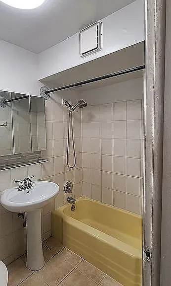 105 Dover Dr #3 — Photo 7