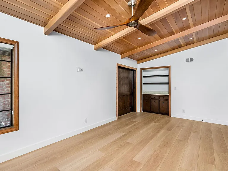 1314 Glenavon Ave — Photo 17