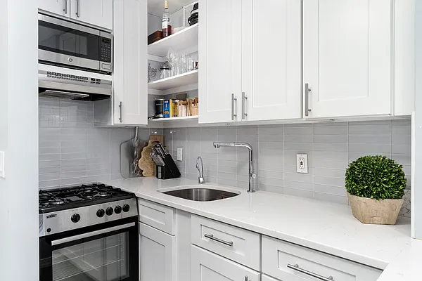 Sold by Compass | media 13