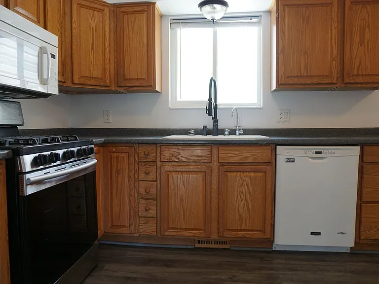 3671 W Cordele Cir — Photo 5