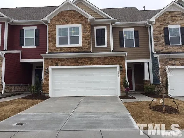 631 Mountain Pine Dr — Photo 1