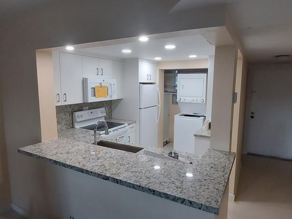 7910 Colony Cir N APT 209