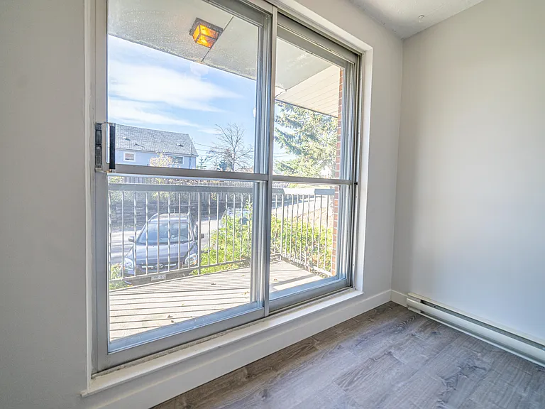 306 Balsam St — Photo 12