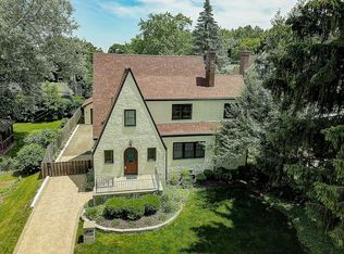 420 Windsor Ter, Libertyville, IL