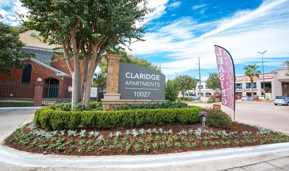 Building Photo - The Claridge Apartments