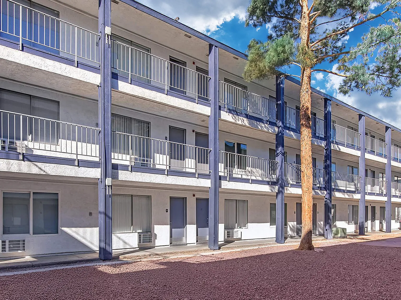 Residence at Sierra Vista — Photo 2