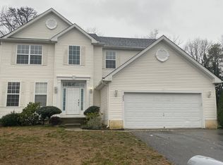 253 Churchill Dr, Egg Harbor Township, NJ 08234