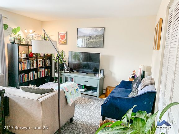 4th image of 2103-23 W Berwyn Ave #1017145