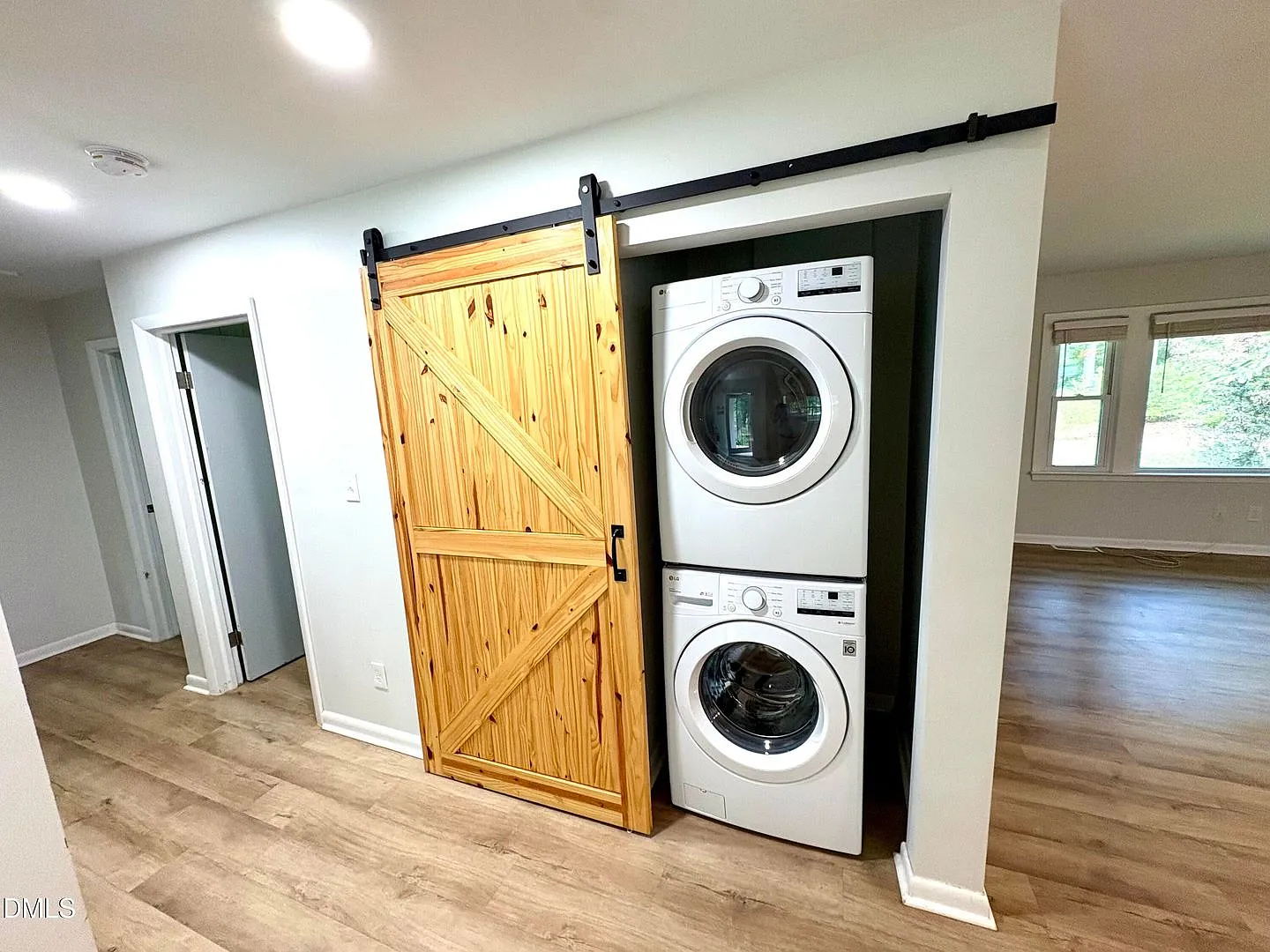 408 Marjorie Dr — Photo 3