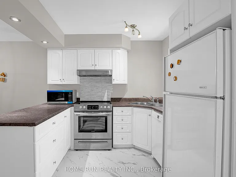8 Gwynne Ave — Photo 13