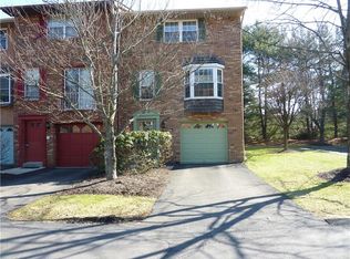215 Westchester Cmns, Wexford, PA 15090