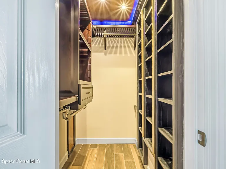 317 Surf Dr — Photo 20