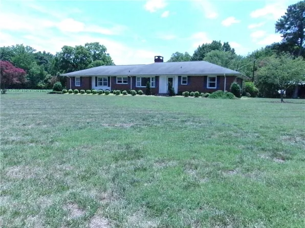 1702 Mount Hope Church Rd, Mc Leansville, NC 27301