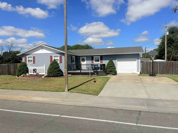 1300 Eisenhower Rd, Hays, KS 67601