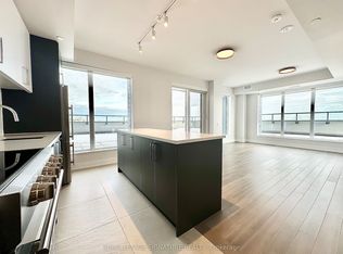 2525 Bathurst St #909, Toronto, ON M6B 2Y9