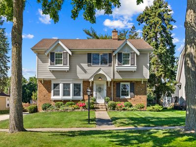 562 S Poplar Ave, Elmhurst, IL, 60126