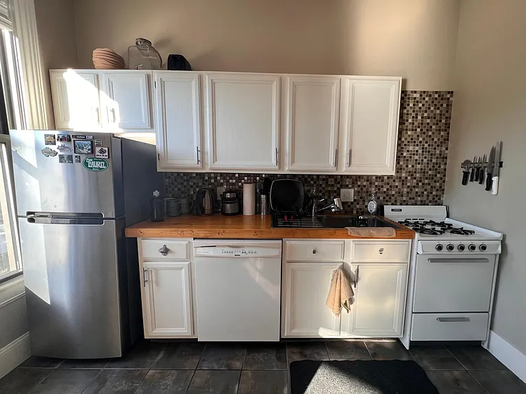 705 Congress St #2 — Photo 1