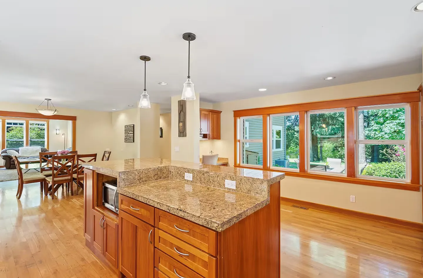 SW West Haven Dr, Portland — Photo 4