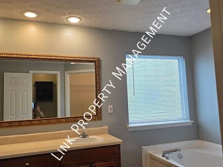 6383 Rim Crest Ln — Photo 25