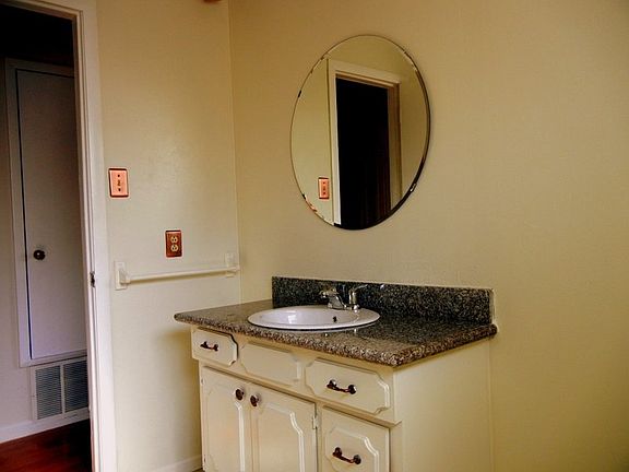 photo2