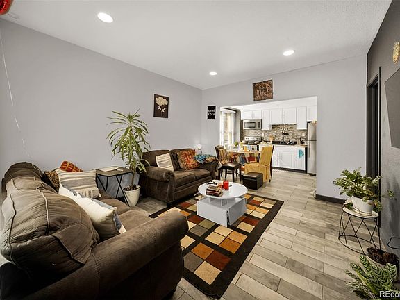 4th image of 529 Deuel Street