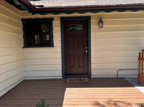 24463 Bernard Dr, Crestline, CA 92325