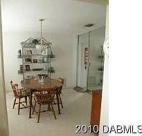 5th image of 67 Kent Dr