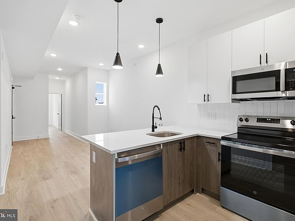 2nd image of 4312 Pennsgrove St #3