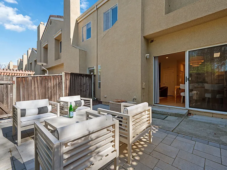 703 Star Jasmine Ct — Photo 36