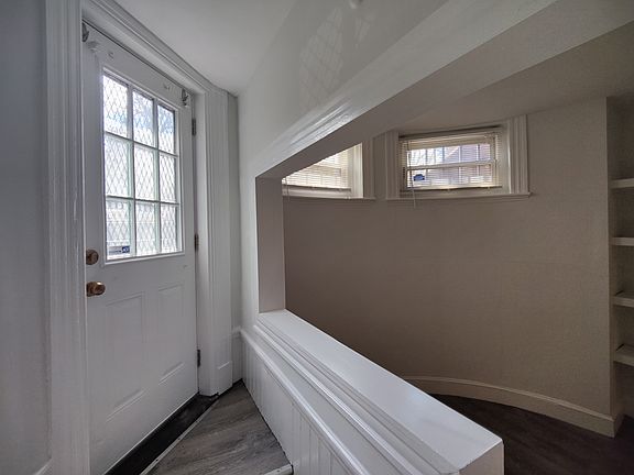 4th image of 378 Commonwealth Ave #2